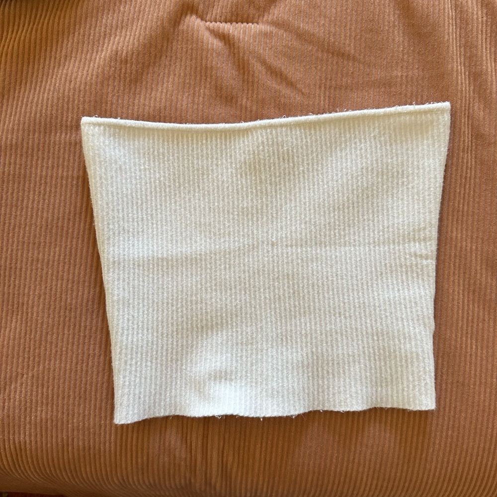 Knit Ribbed Tube Top - Picture 5 of 7